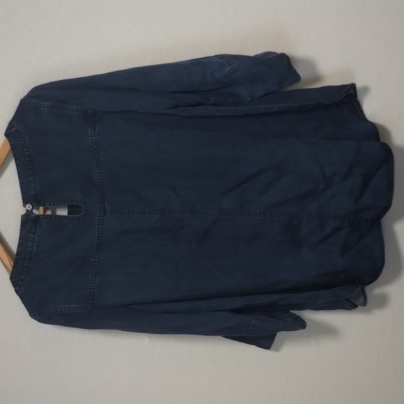 Soft Sorroundings Chambray Georgica Blouse - Picture 4 of 9